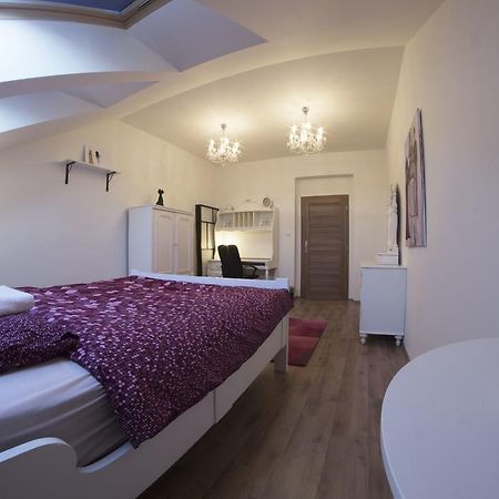 Prague Gate Apartments Exterior photo